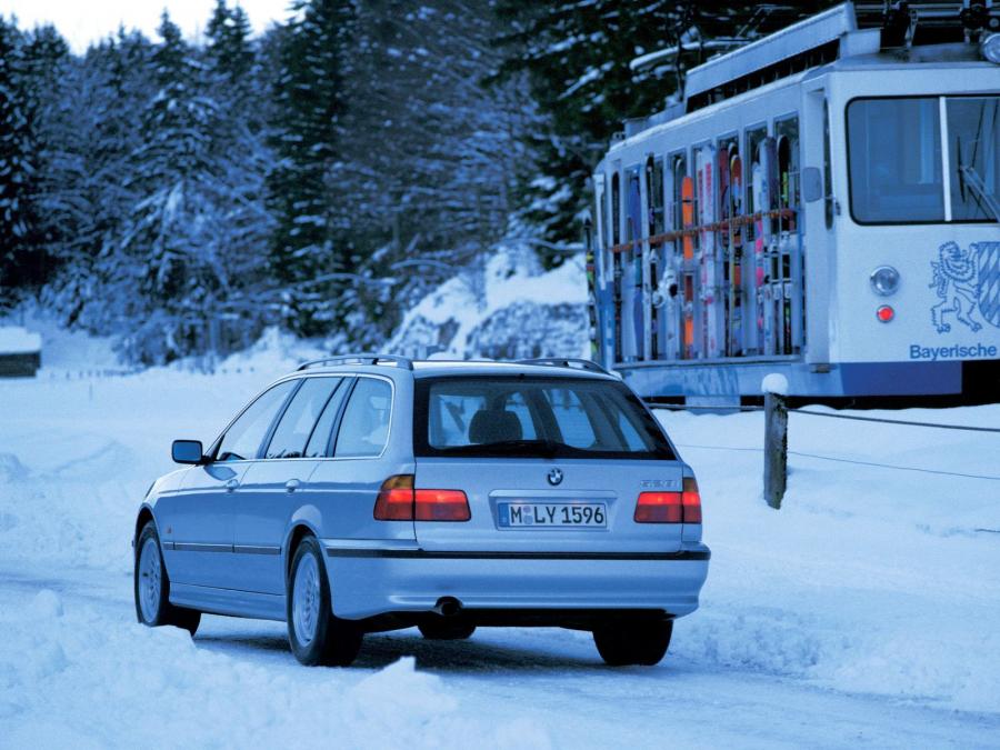  BMW 528i Touring 1997 года  (фото 9 из 16)
